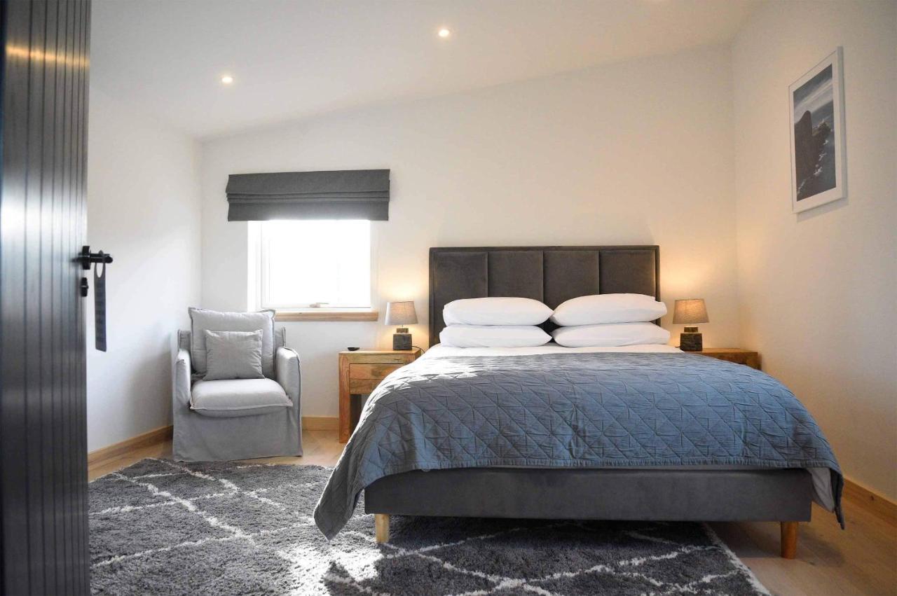 ポートリー Taigh Scalpaigh Bed & Breakfast エクステリア 写真