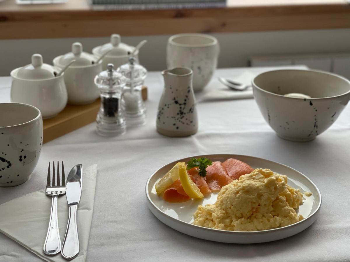 ポートリー Taigh Scalpaigh Bed & Breakfast エクステリア 写真